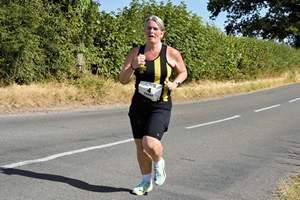 Download race photo <a href='Large/img_1671.jpg' class='lightbox-download'>here</a>