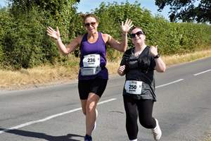 Download race photo <a href='Large/img_1721.jpg' class='lightbox-download'>here</a>