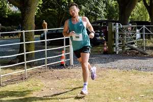 Download race photo <a href='Large/img_1849.jpg' class='lightbox-download'>here</a>