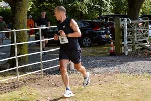 Download race photo <a href='Large/img_1850.jpg' class='lightbox-download'>here</a>
