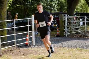 Download race photo <a href='Large/img_1852.jpg' class='lightbox-download'>here</a>