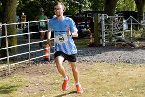 Download race photo <a href='Large/img_1899.jpg' class='lightbox-download'>here</a>