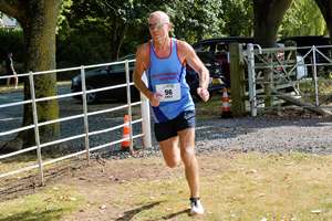 Download race photo <a href='Large/img_1912.jpg' class='lightbox-download'>here</a>