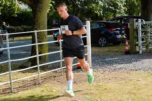 Download race photo <a href='Large/img_1918.jpg' class='lightbox-download'>here</a>