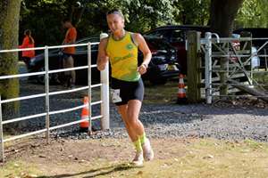 Download race photo <a href='Large/img_1947.jpg' class='lightbox-download'>here</a>