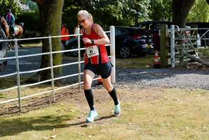 Download race photo <a href='Large/img_1952.jpg' class='lightbox-download'>here</a>