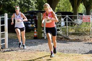 Download race photo <a href='Large/img_1957.jpg' class='lightbox-download'>here</a>