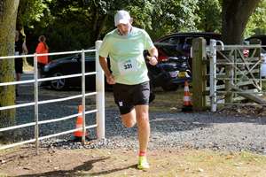 Download race photo <a href='Large/img_1986.jpg' class='lightbox-download'>here</a>