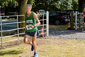 Download race photo <a href='Large/img_1994.jpg' class='lightbox-download'>here</a>