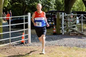Download race photo <a href='Large/img_2015.jpg' class='lightbox-download'>here</a>