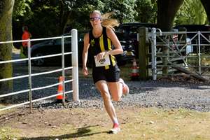 Download race photo <a href='Large/img_2041.jpg' class='lightbox-download'>here</a>