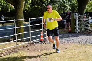 Download race photo <a href='Large/img_2107.jpg' class='lightbox-download'>here</a>