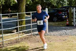 Download race photo <a href='Large/img_2187.jpg' class='lightbox-download'>here</a>