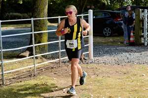 Download race photo <a href='Large/img_2213.jpg' class='lightbox-download'>here</a>