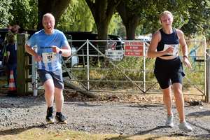Download race photo <a href='Large/img_2222.jpg' class='lightbox-download'>here</a>