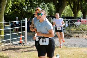 Download race photo <a href='Large/img_2246.jpg' class='lightbox-download'>here</a>