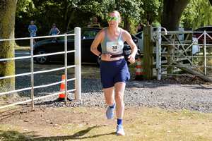 Download race photo <a href='Large/img_2293.jpg' class='lightbox-download'>here</a>