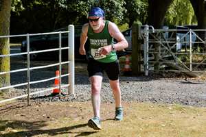 Download race photo <a href='Large/img_2320.jpg' class='lightbox-download'>here</a>
