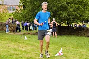 Download race photo <a href='Large/img_1201.jpg' class='lightbox-download'>here</a>