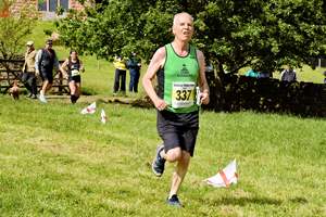 Download race photo <a href='Large/img_1552.jpg' class='lightbox-download'>here</a>